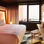 Hotel Mama Shelter 4*