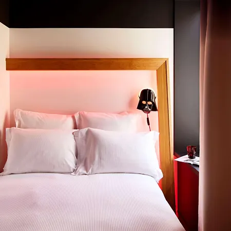 Mama Shelter Hotel