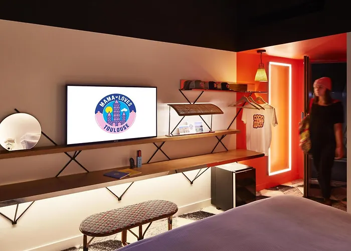 Hotel Mama Shelter 4*