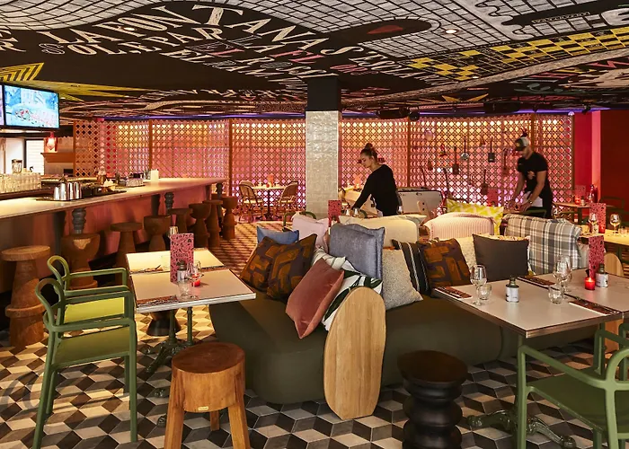 Mama Shelter Отель 4*