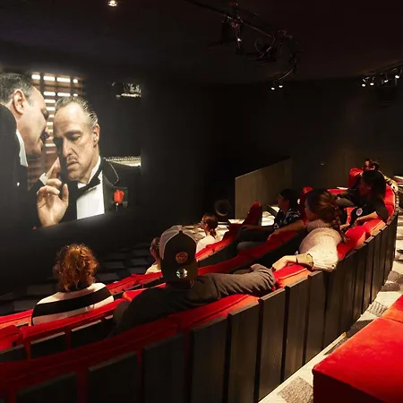 Hotel Mama Shelter 4*