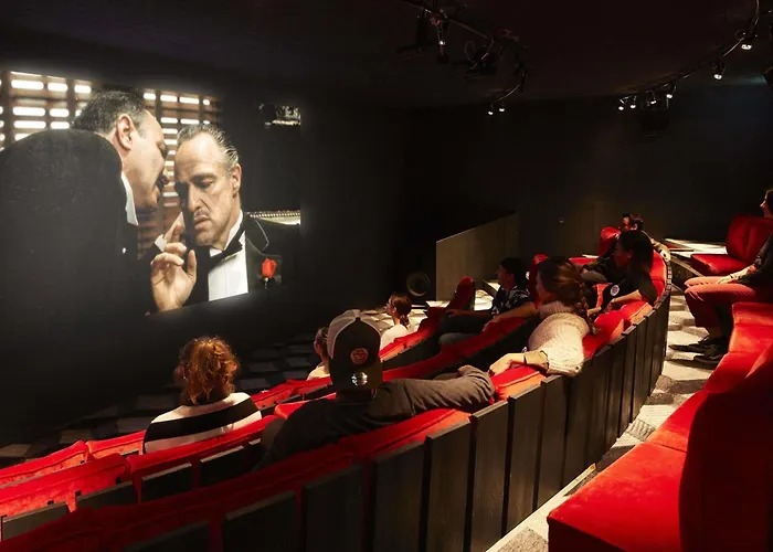 Hotel Mama Shelter 4*