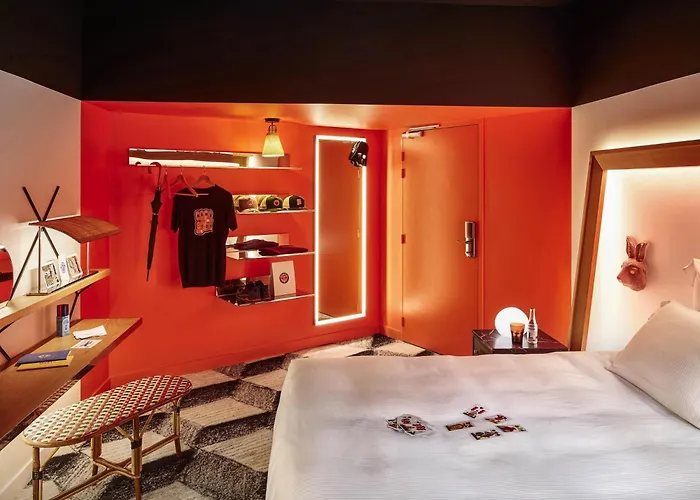 Mama Shelter Hotel 4*